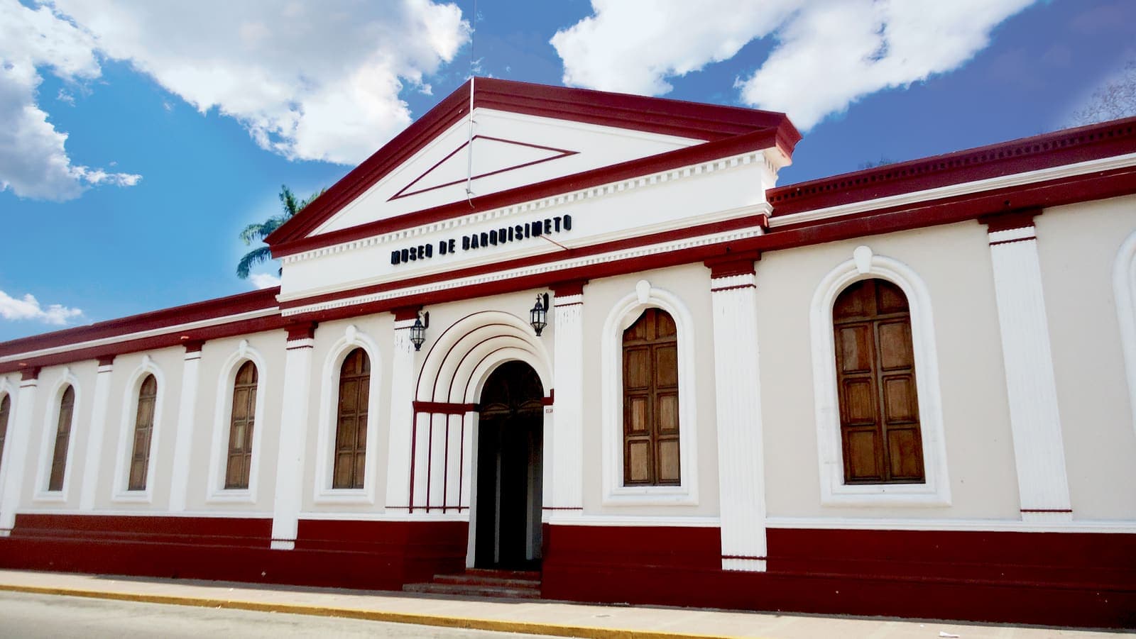 Neoclassical facade of the Museo de Barquisimeto, the former Hospital de la Caridad, by day